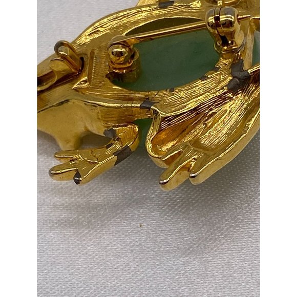 KJL signed Frog Brooch Green Stone iin Metal Gold Plate Mount Good Condition - Picture 9 of 9